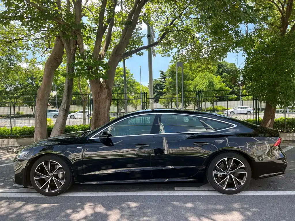 Audi A7 — фото 7
