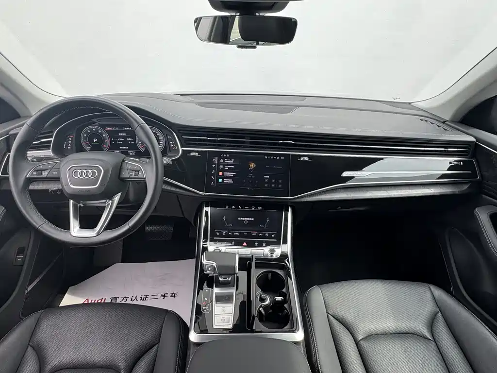 Audi Q8 — фото 14