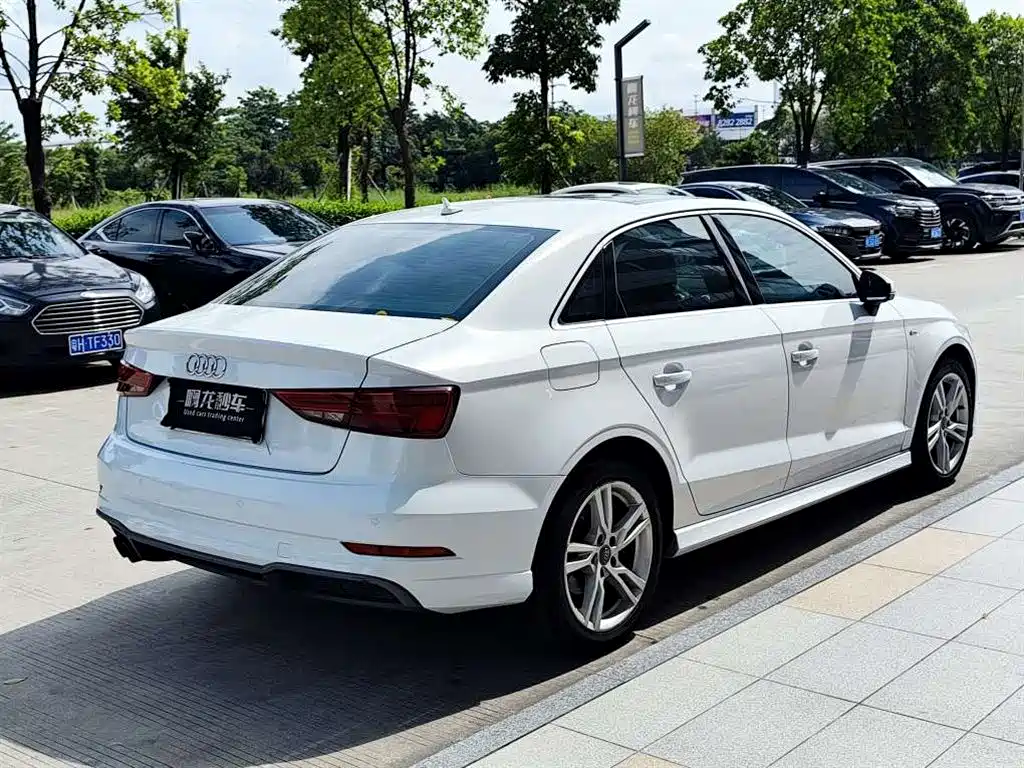Audi A3 — фото 8