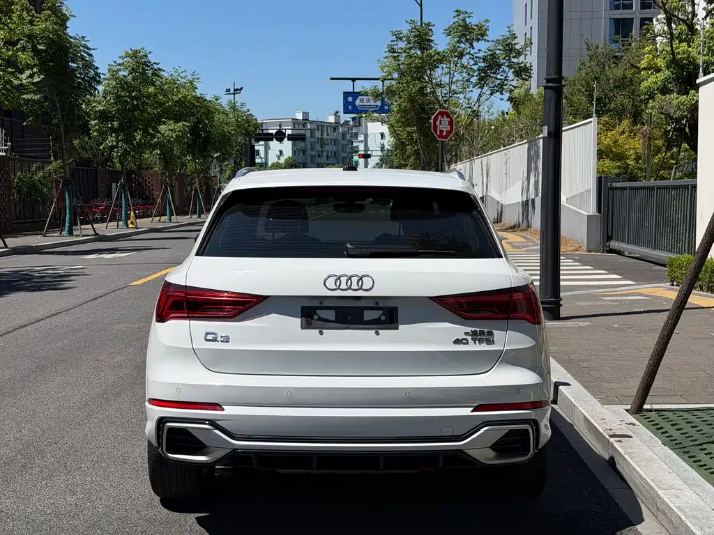 Audi Q3 — фото 4