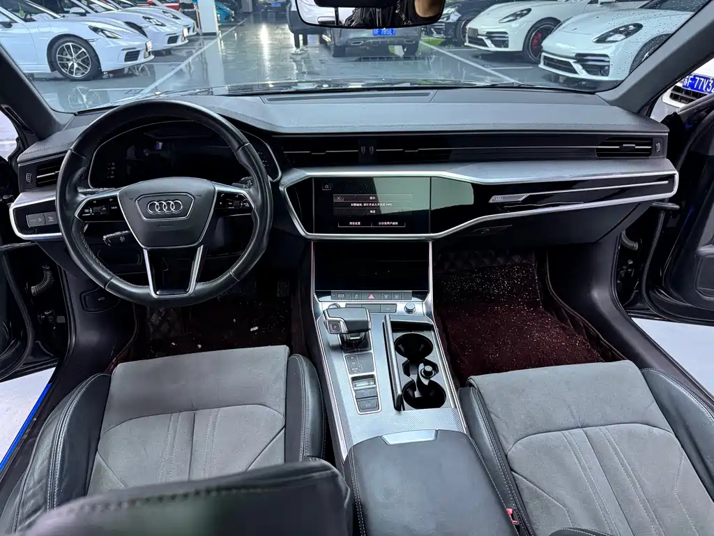 Audi A6L — фото 6