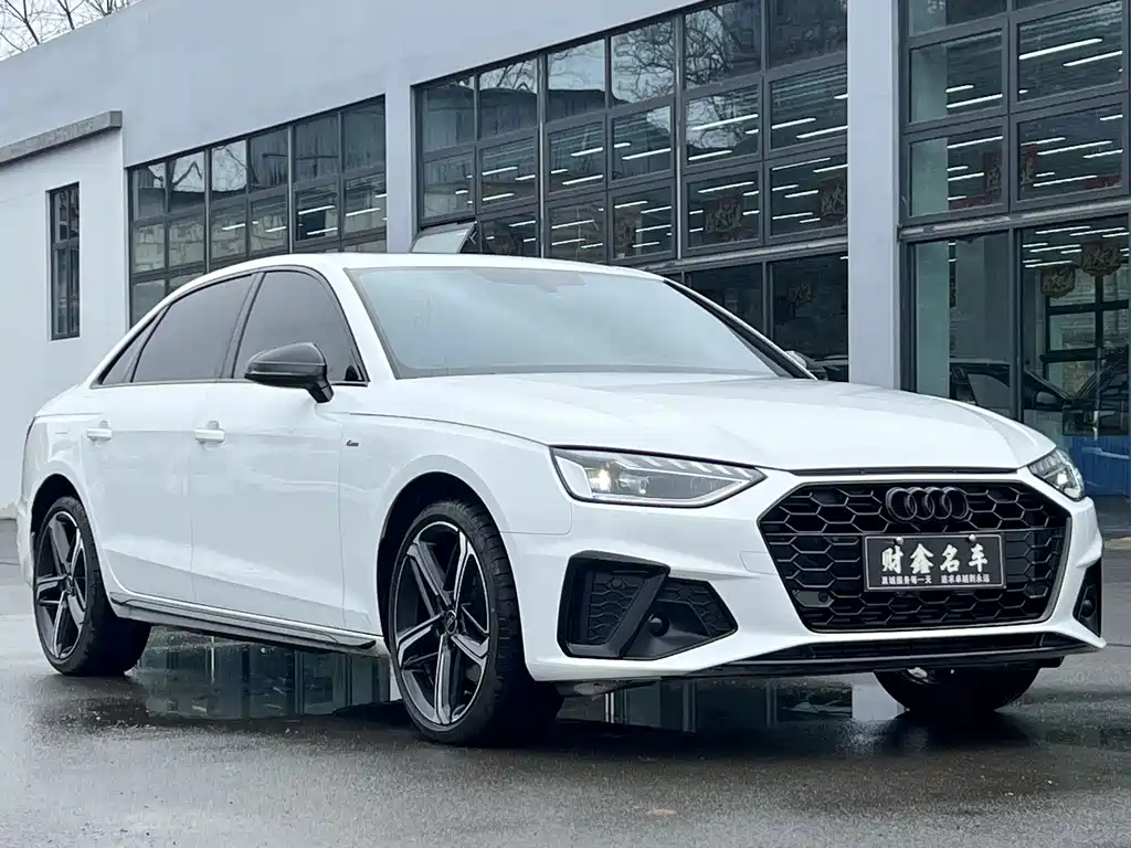 Audi A4L — фото 3