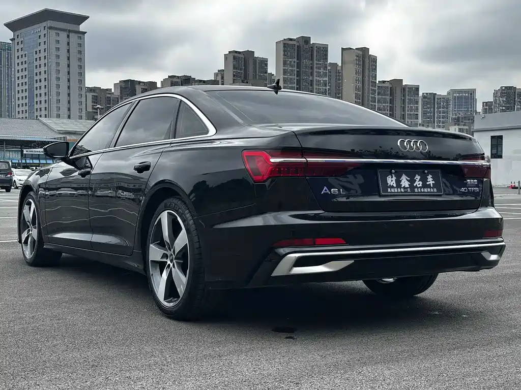 Audi A6L — фото 9