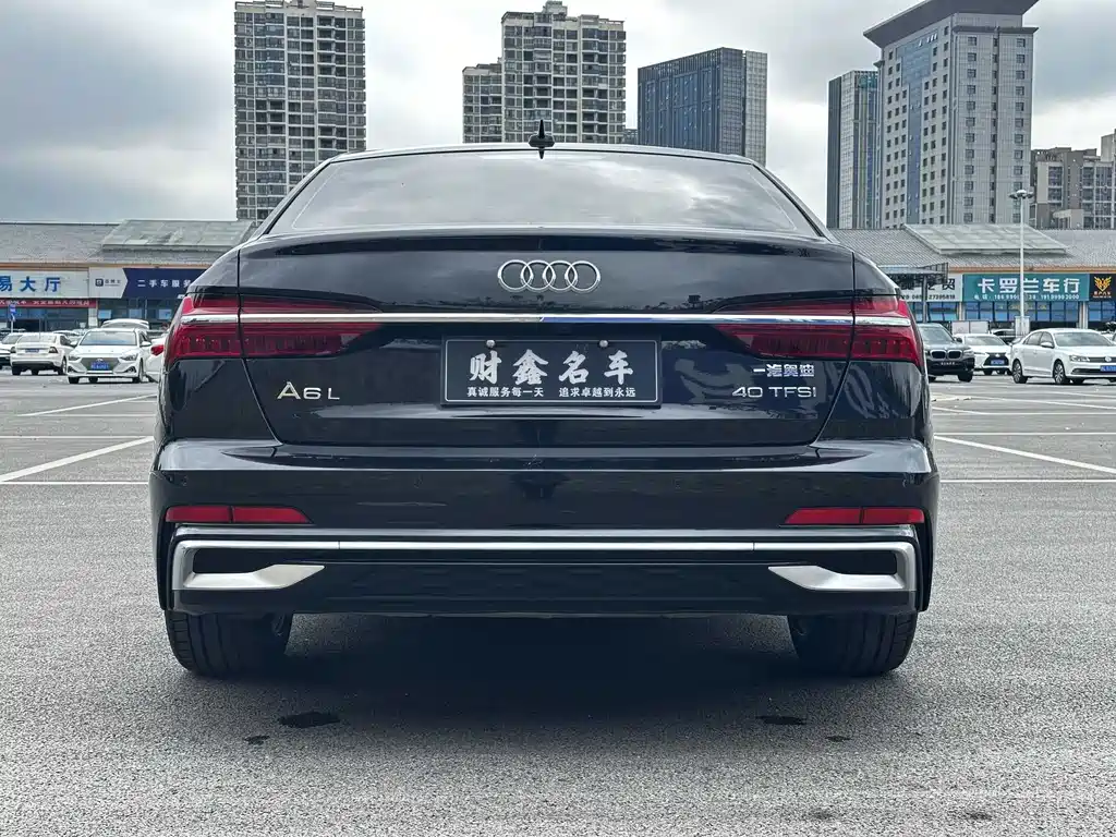 Audi A6L — фото 10