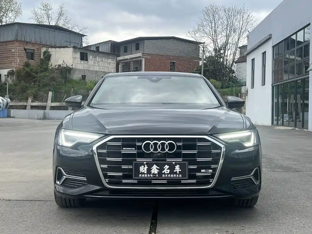 Audi A6L — фото 2