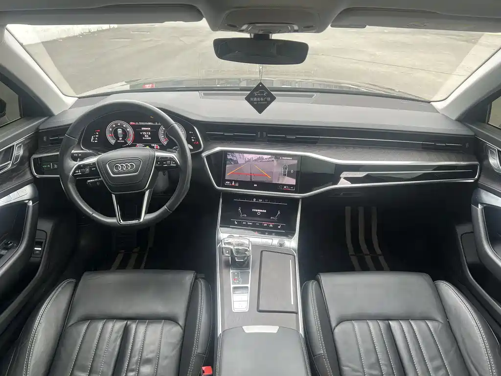 Audi A6L — фото 5