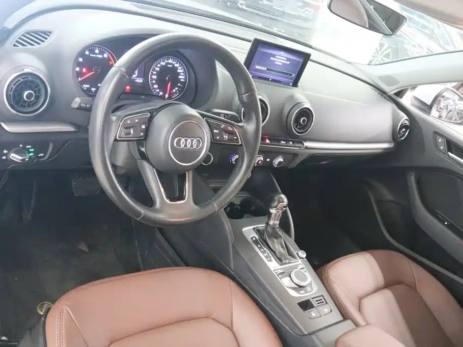 Audi A3 — фото 11