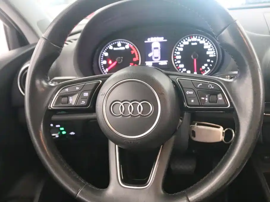Audi A3 — фото 9