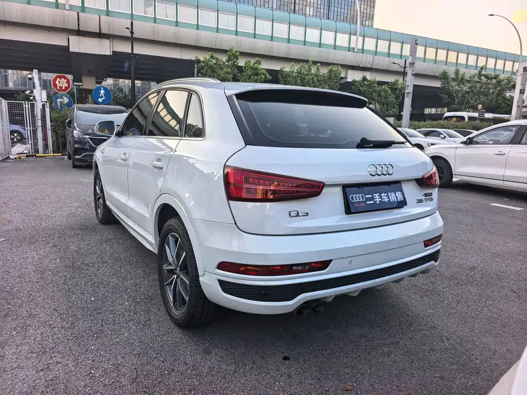 Audi Q3 — фото 4