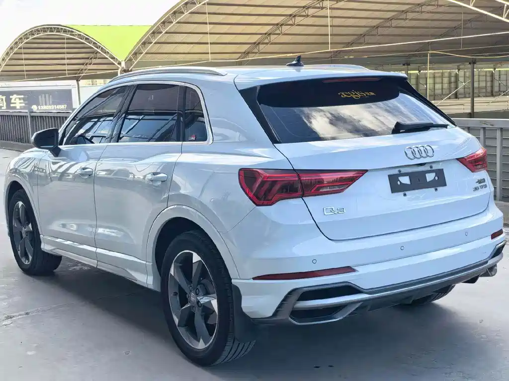 Audi Q3 — фото 4