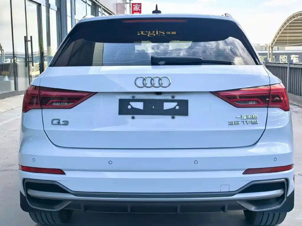 Audi Q3 — фото 5