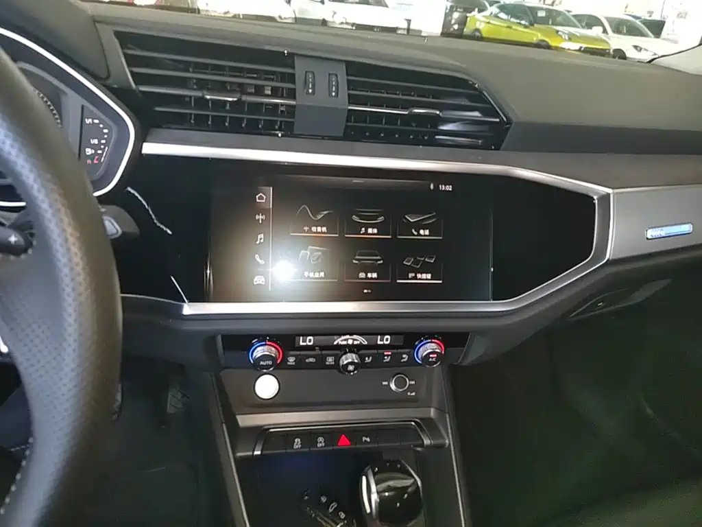 Audi Q3 Sportback — фото 13