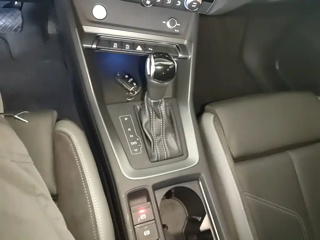 Audi Q3 Sportback — фото 14