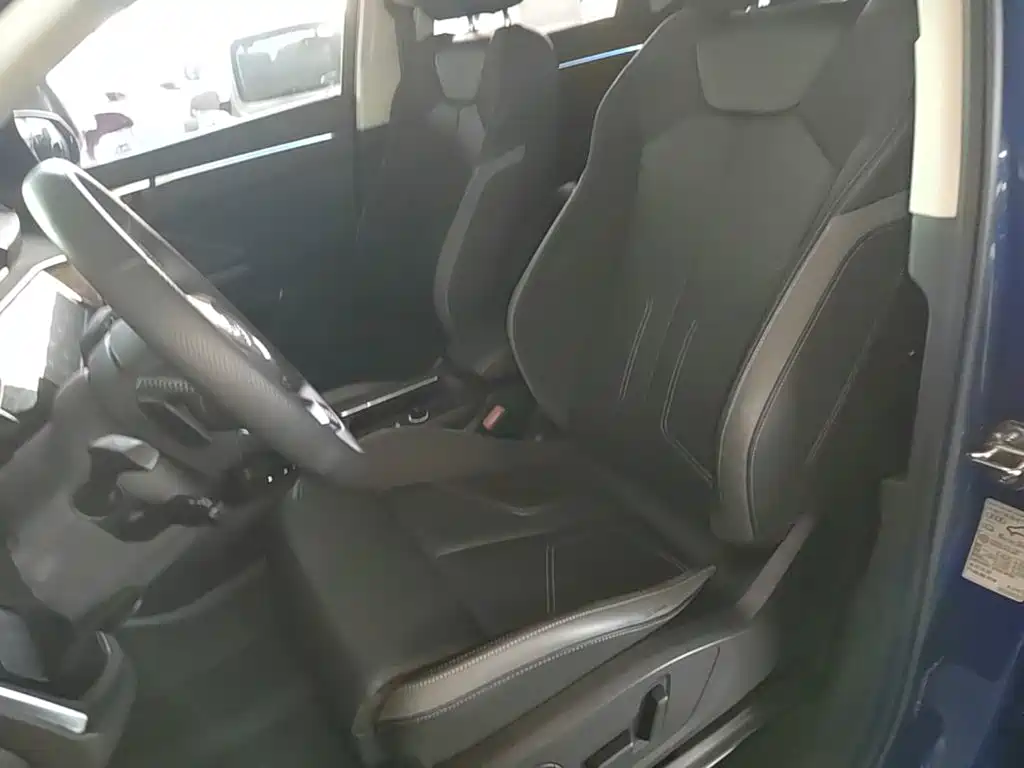 Audi Q3 Sportback — фото 15