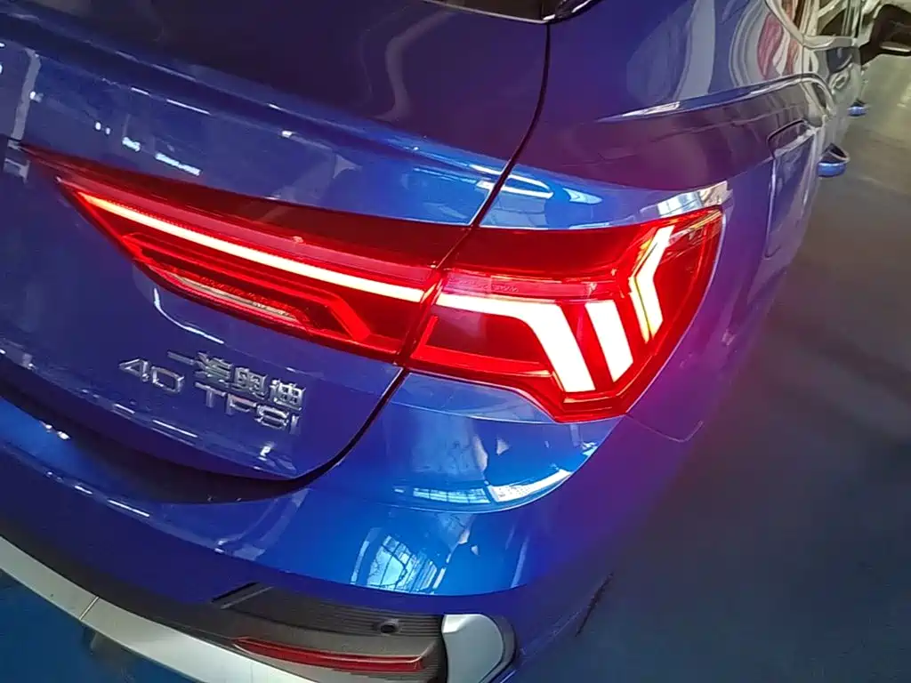 Audi Q3 Sportback — фото 8