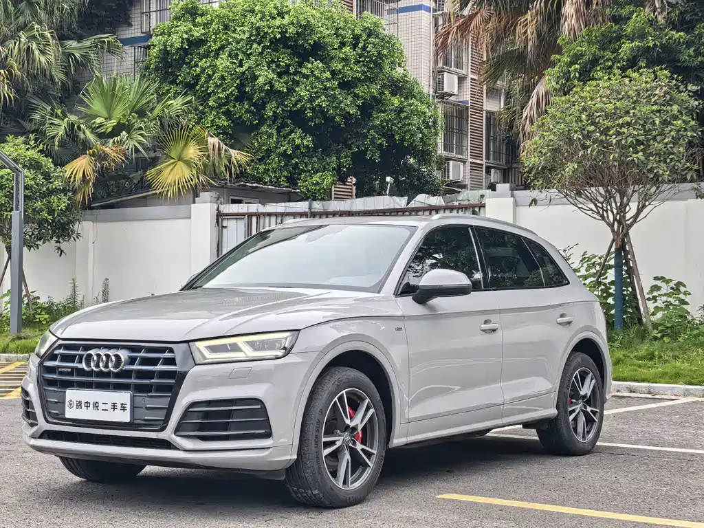 Audi Q5L — фото 2