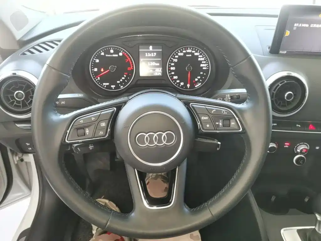 Audi A3 — фото 11