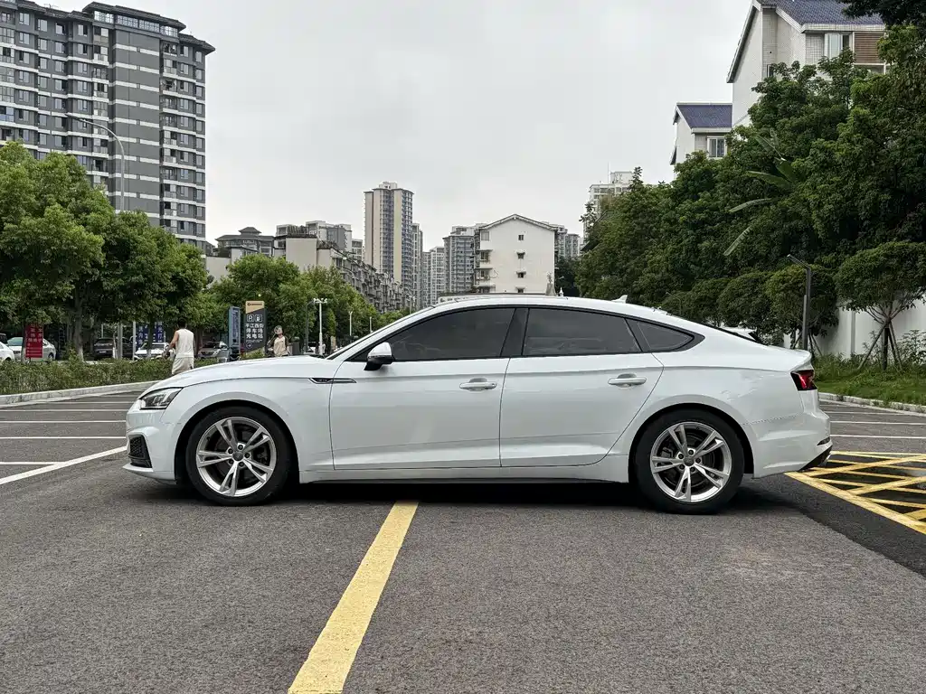 Audi A5 (Import) — фото 3