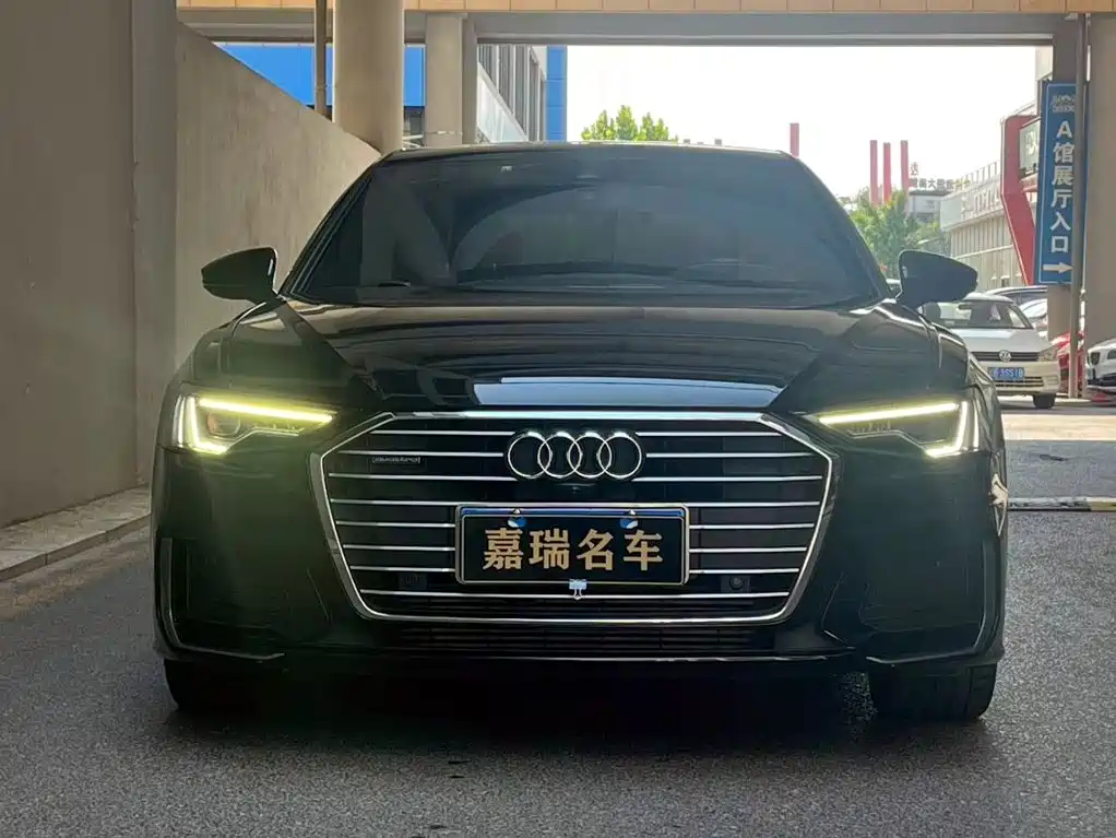 Audi A6L — фото 2