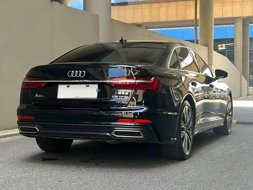 Audi A6L — фото 5