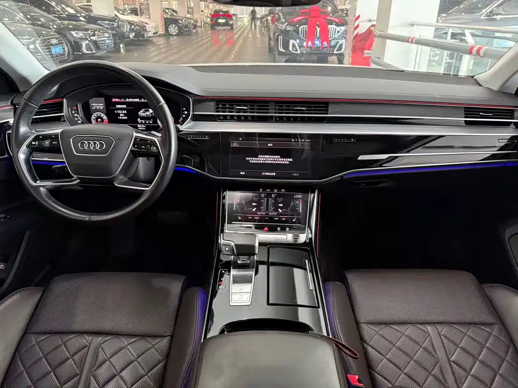 Audi A8 — фото 8