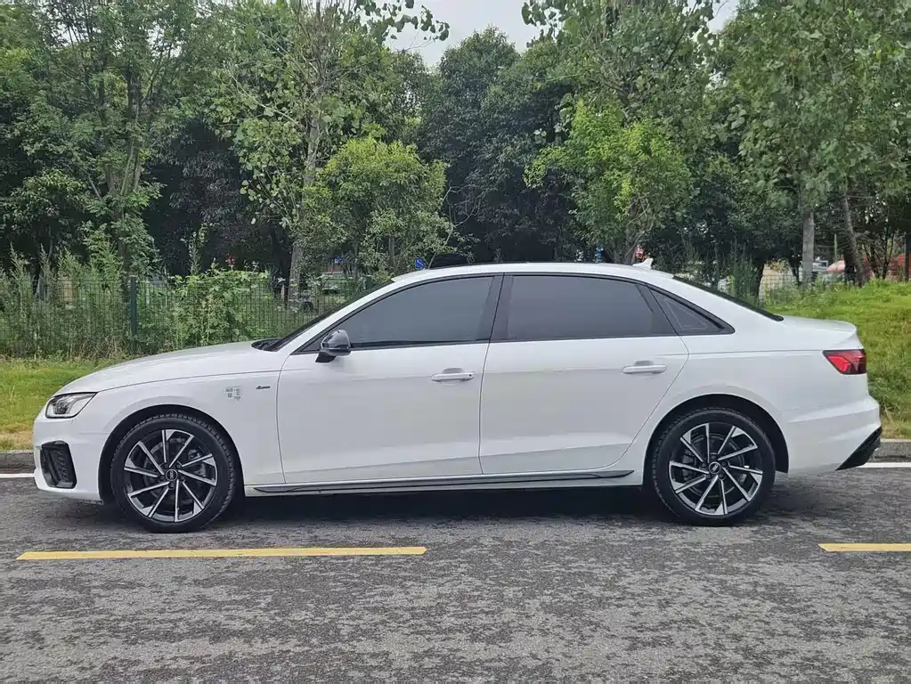 Audi A4L — фото 3