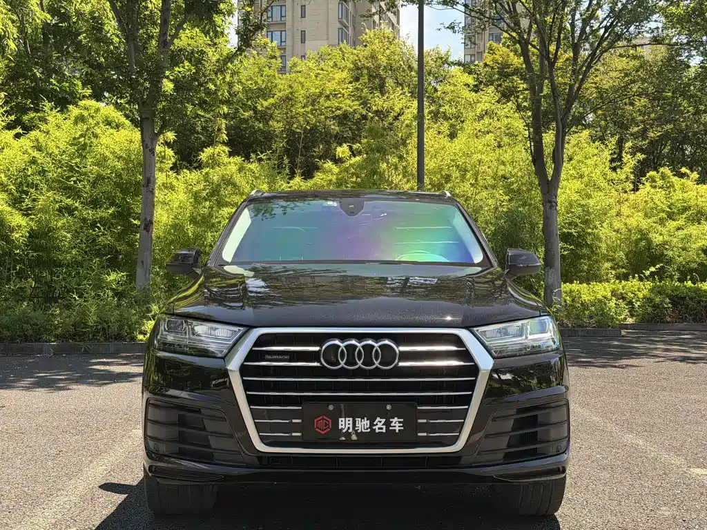 Audi Q7 — фото 2