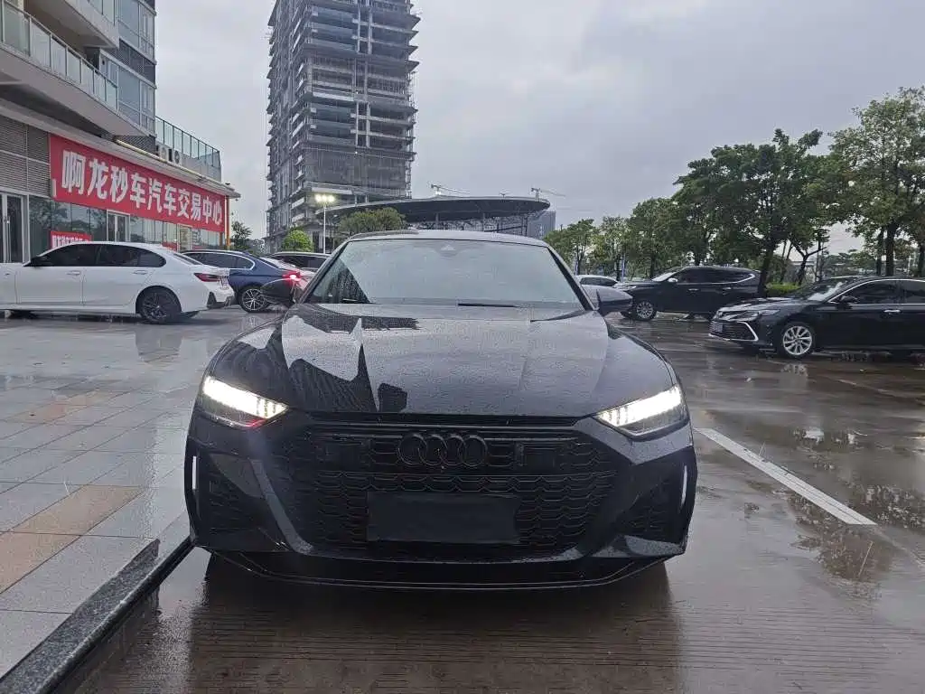 Audi A7L — фото 2