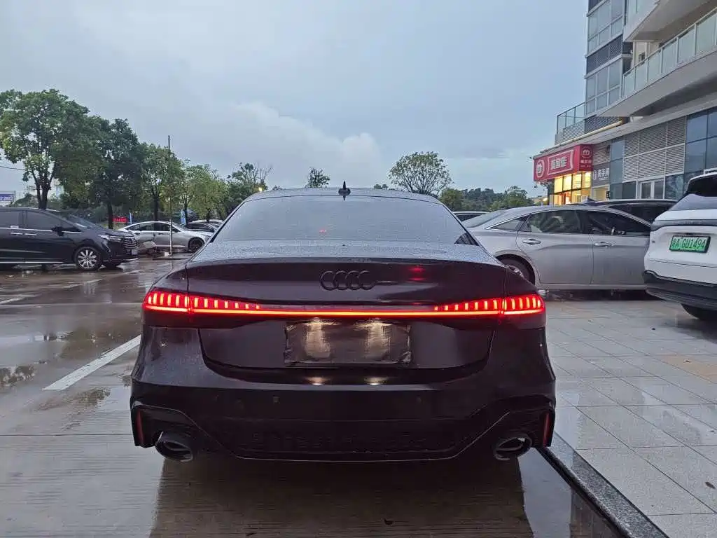 Audi A7L — фото 4