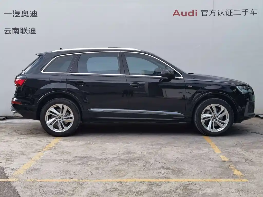 Audi Q7 — фото 4