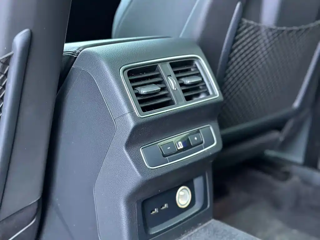 Audi Q5L Sportback — фото 13
