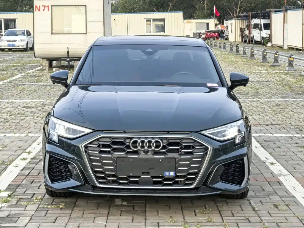 Audi A3 — фото 2