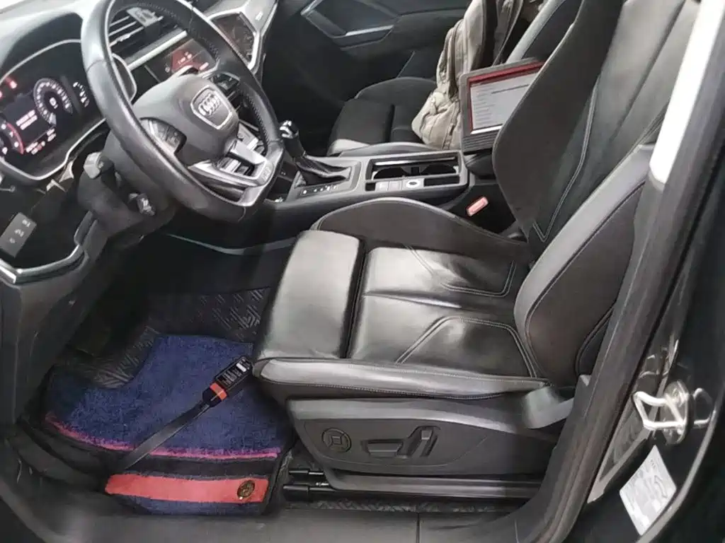 Audi Q3 Sportback — фото 11