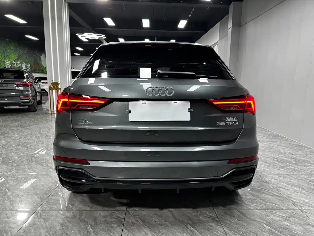 Audi Q3 — фото 5