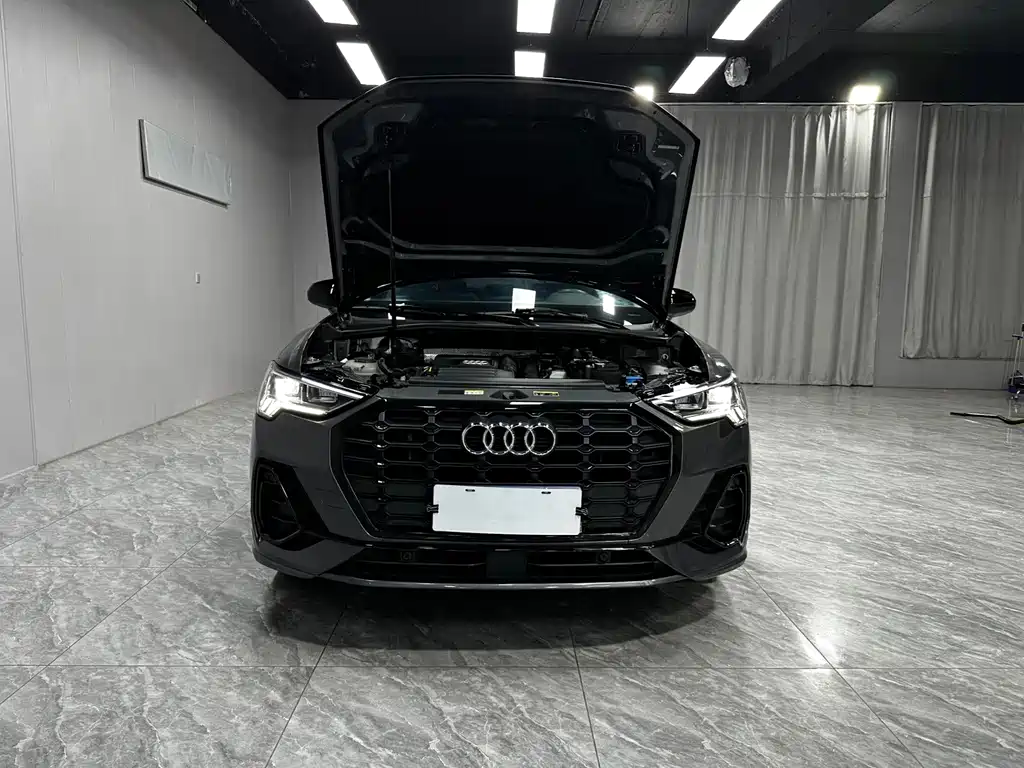 Audi Q3 — фото 9