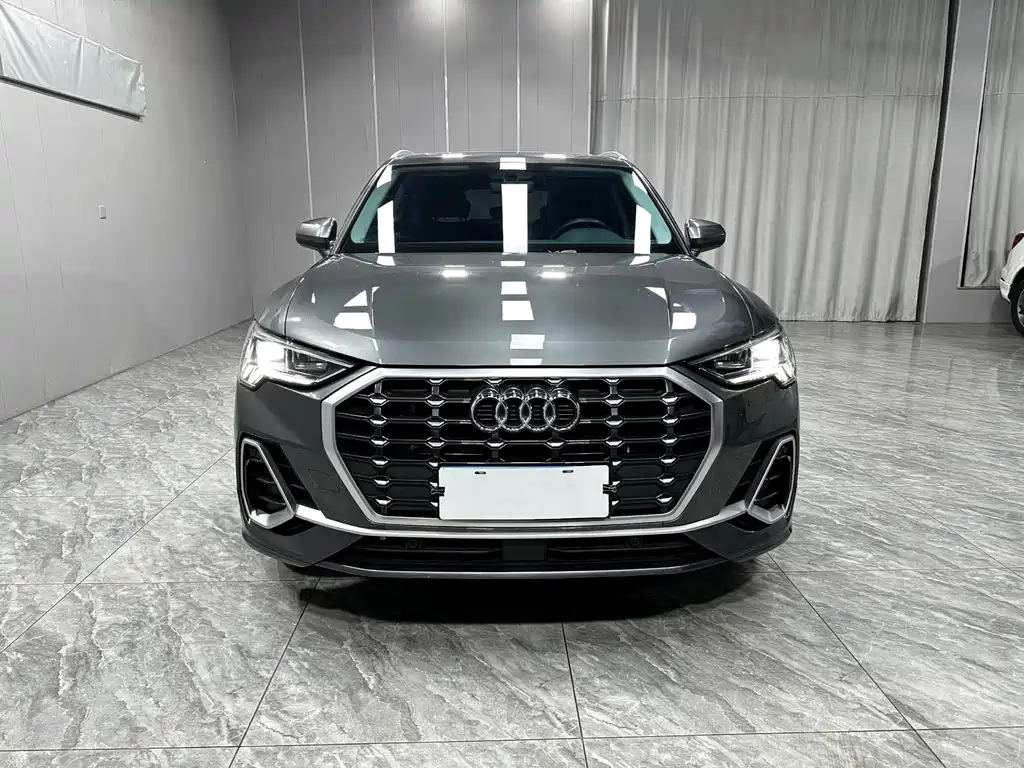 Audi Q3 — фото 2