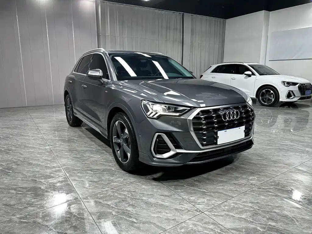 Audi Q3 — фото 3
