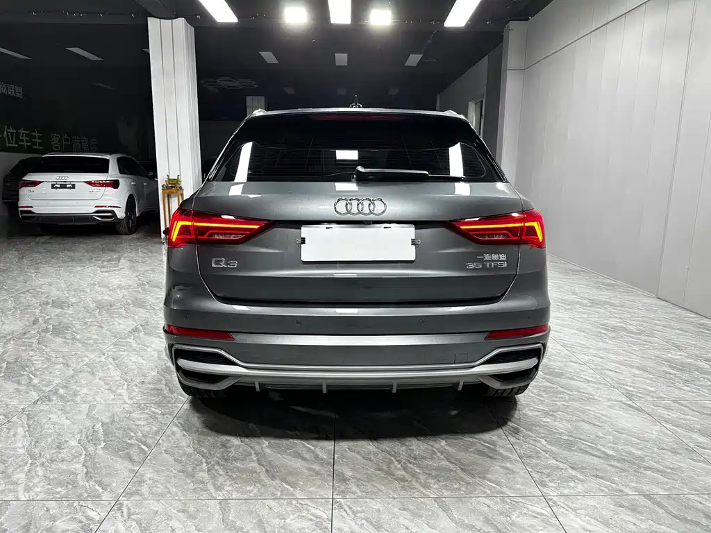 Audi Q3 — фото 5