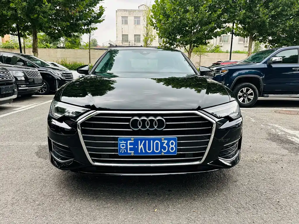 Audi A6L — фото 2