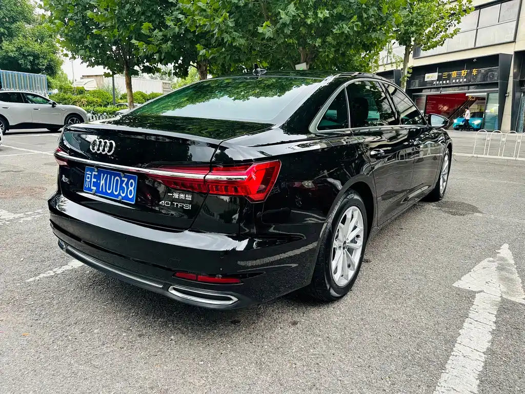 Audi A6L — фото 6