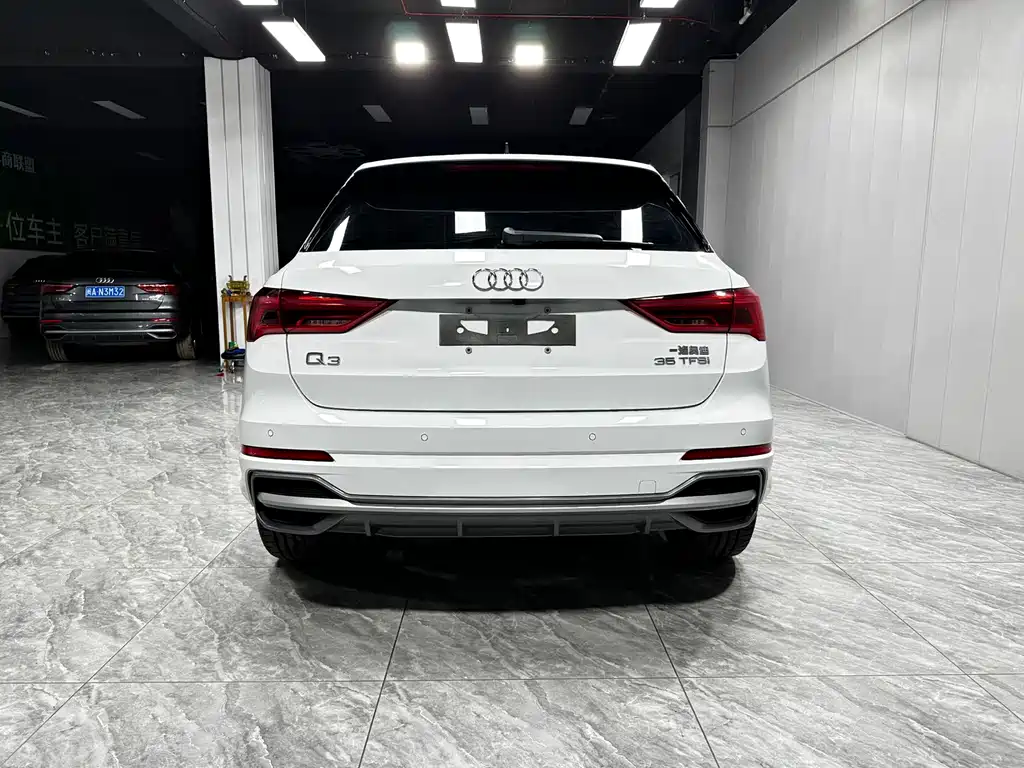 Audi Q3 — фото 5