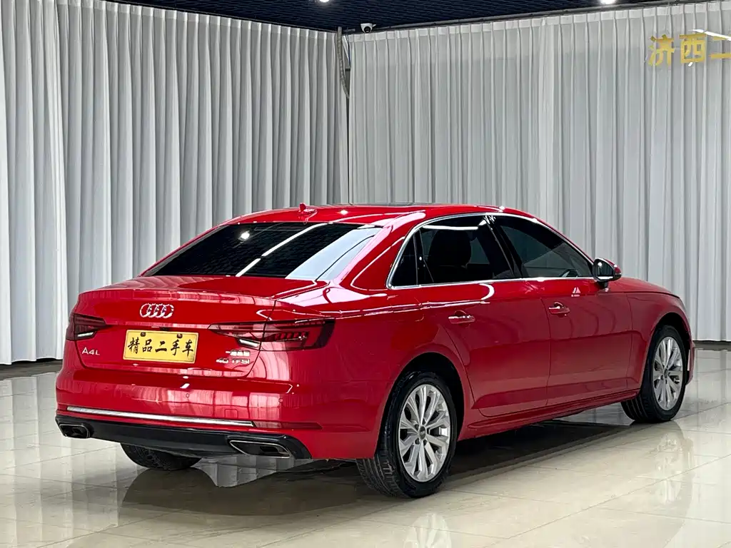 Audi A4L — фото 7