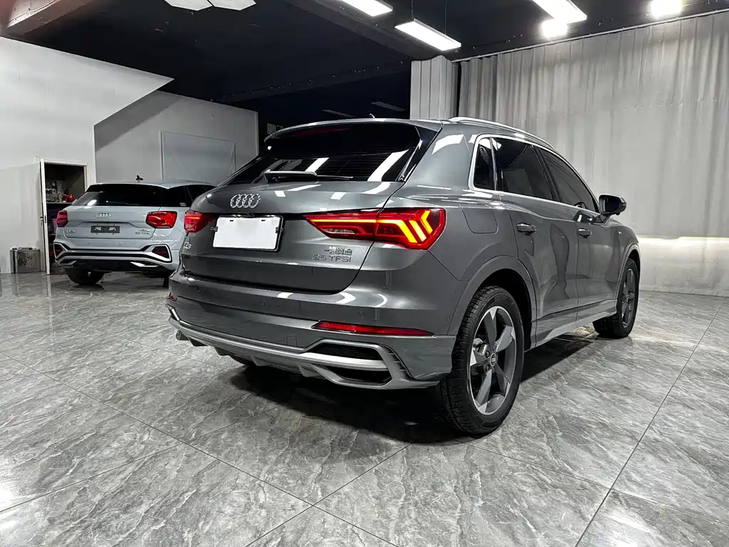 Audi Q3 — фото 6