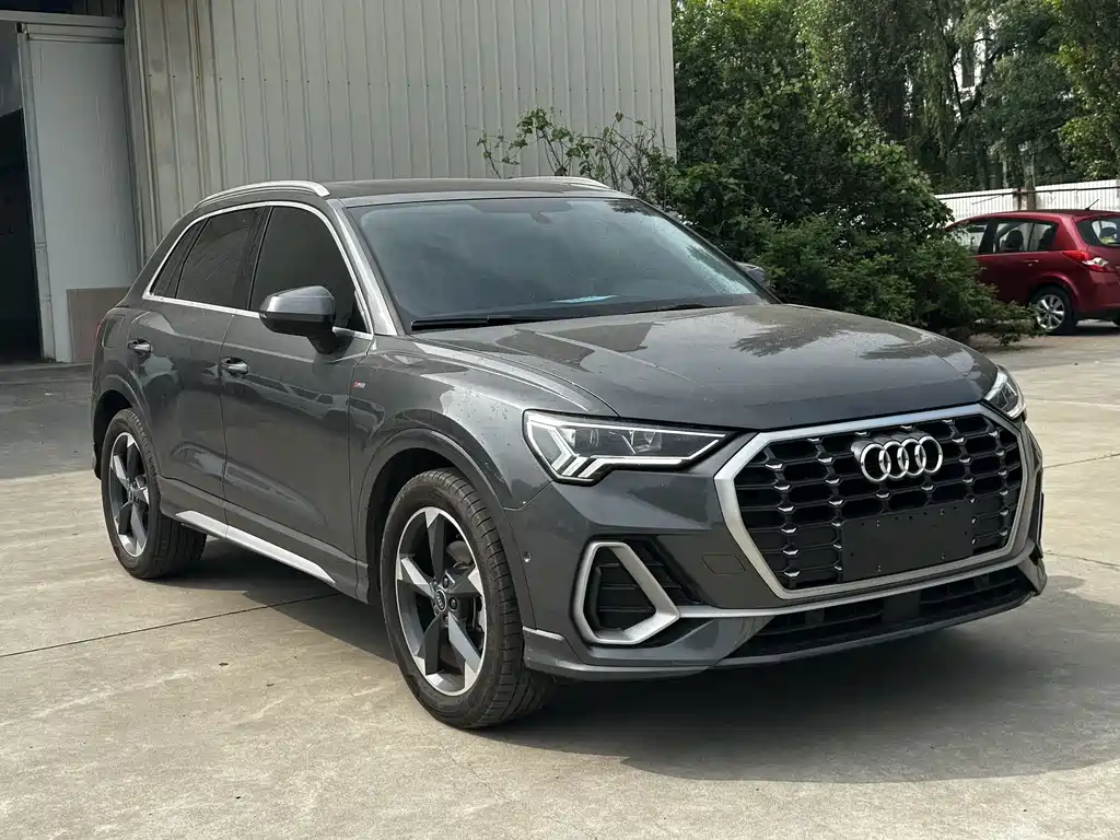 Audi Q3 — фото 2