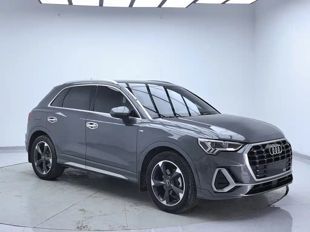 Audi Q3 — фото 3