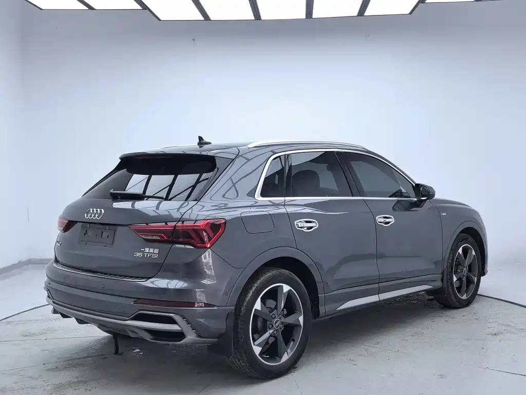 Audi Q3 — фото 5