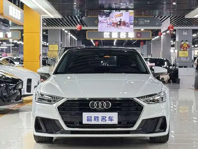 Audi A7 — фото 2