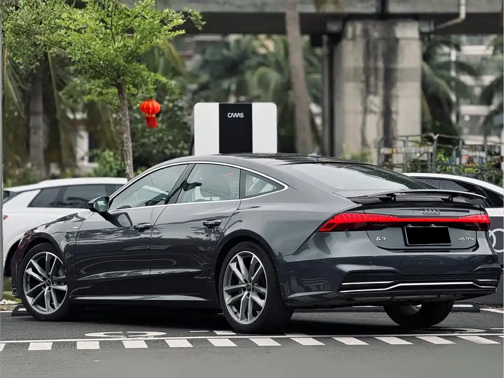 Audi A7 — фото 13
