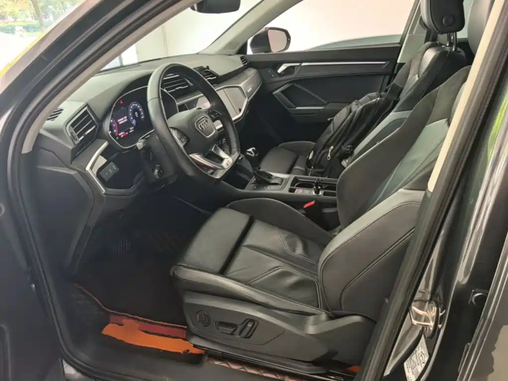 Audi Q3 Sportback — фото 15