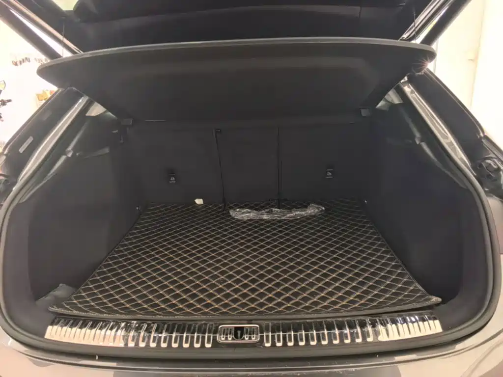 Audi Q3 Sportback — фото 19